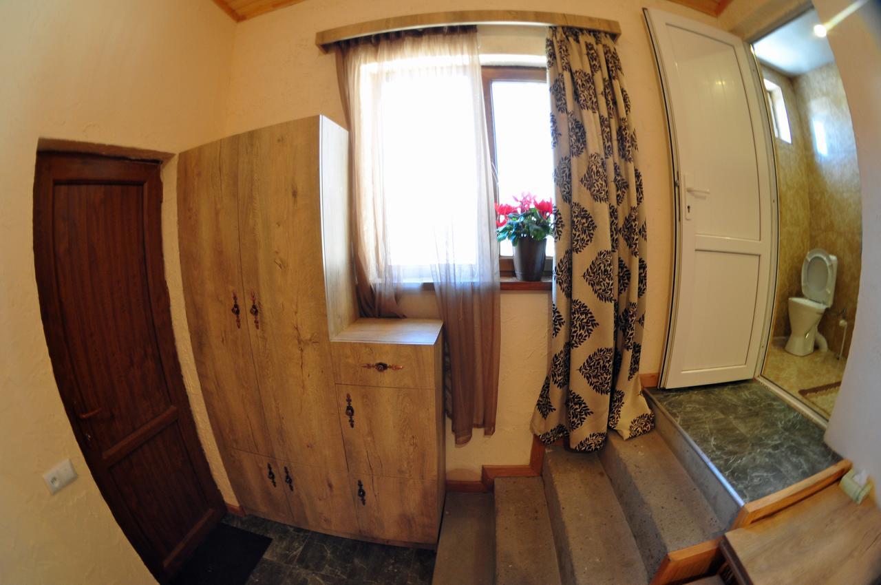 Saro B&B And Safari Tours Tat'ev Buitenkant foto